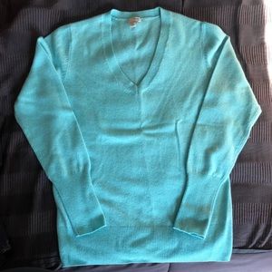 Halogen lightweight cashmere V-neck sweater